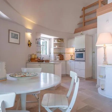 Sicarico Sleeps 10 Pool Wifi Villa *