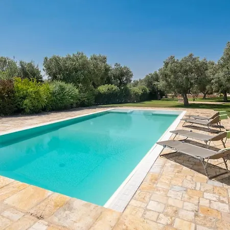 Villa Sicarico Sleeps 10 Pool Wifi